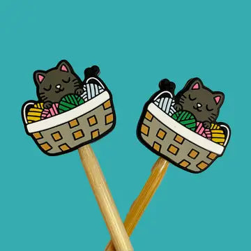 Knitting Needle Keepers: Yarn Basket Cats