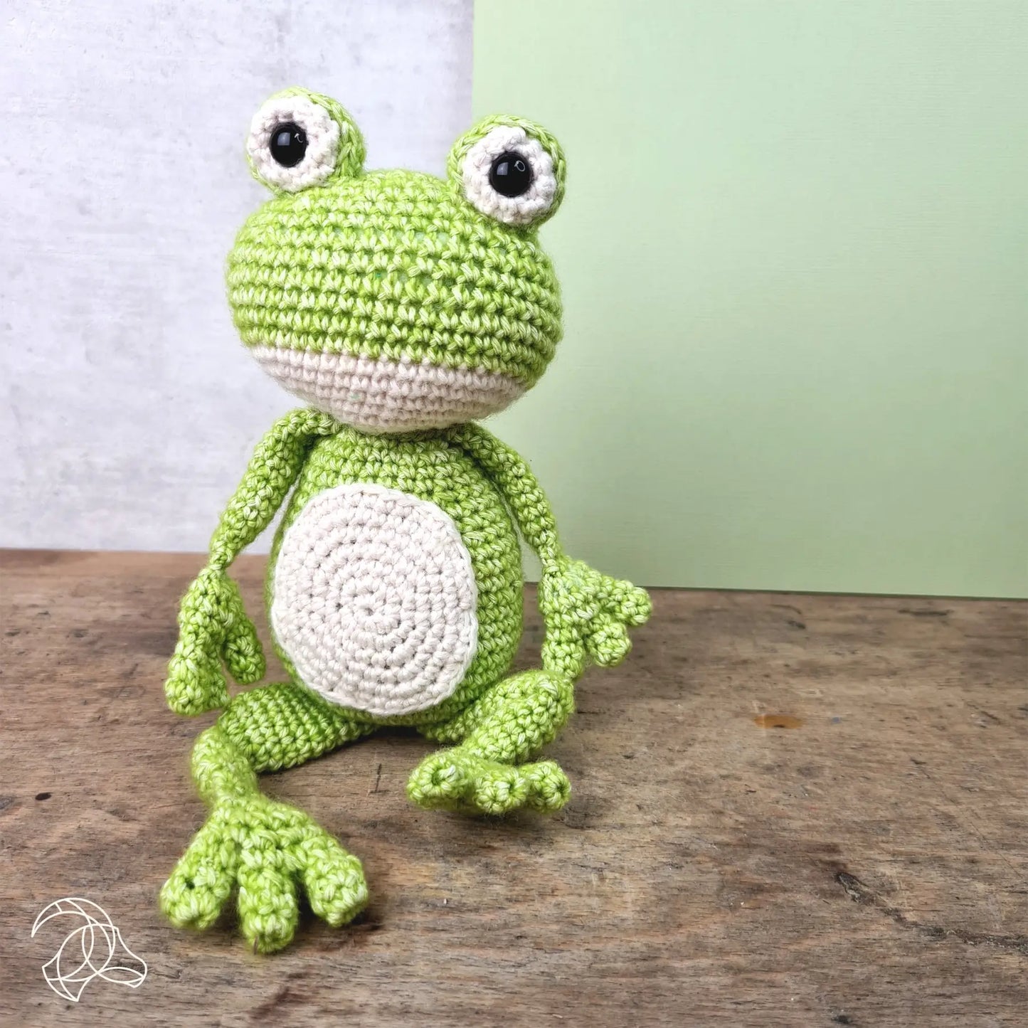 DIY Crochet Kit: Vinny the Frog