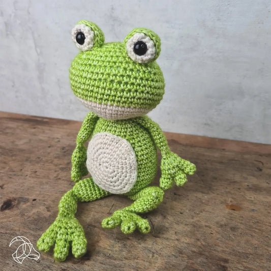 DIY Crochet Kit: Vinny the Frog